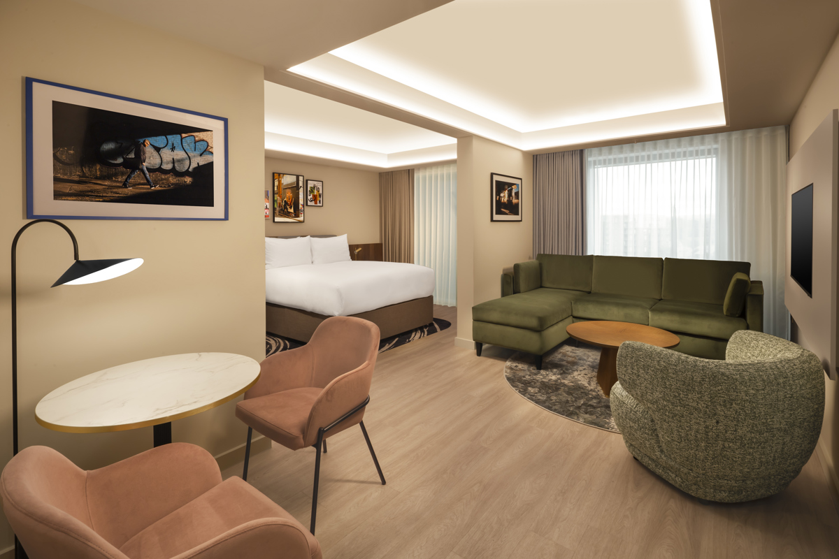 Medlock_Suite_001.jpg